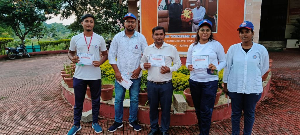 पूर्व गणतंत्र दिवस परेड चयन शिविर में झारखण्ड राय यूनिवर्सिटी की छात्रा प्रियंका मिश्रा का चयन ।